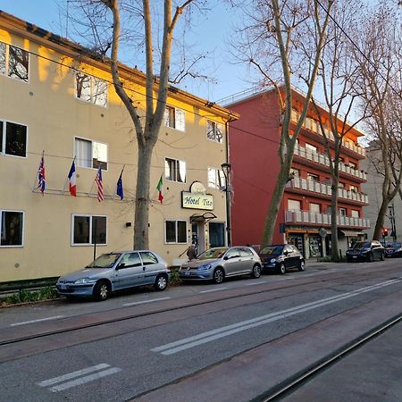 Hotel Tito Mestre Eksteriør bilde