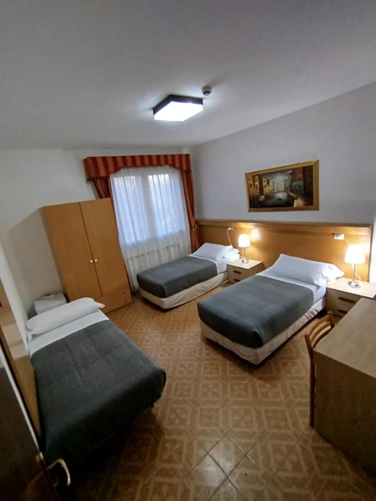 Hotel Tito Mestre Eksteriør bilde