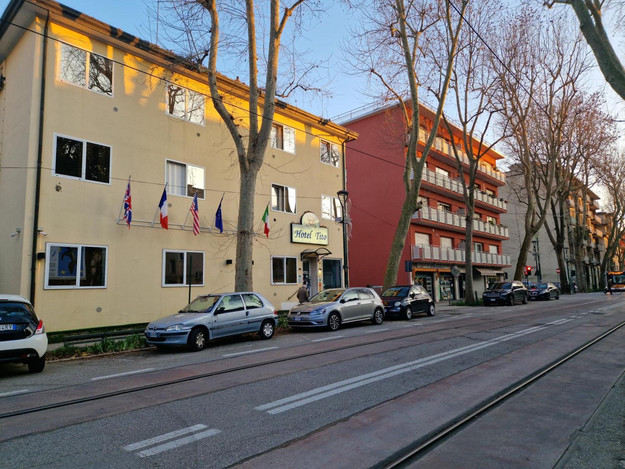 Hotel Tito Mestre Eksteriør bilde