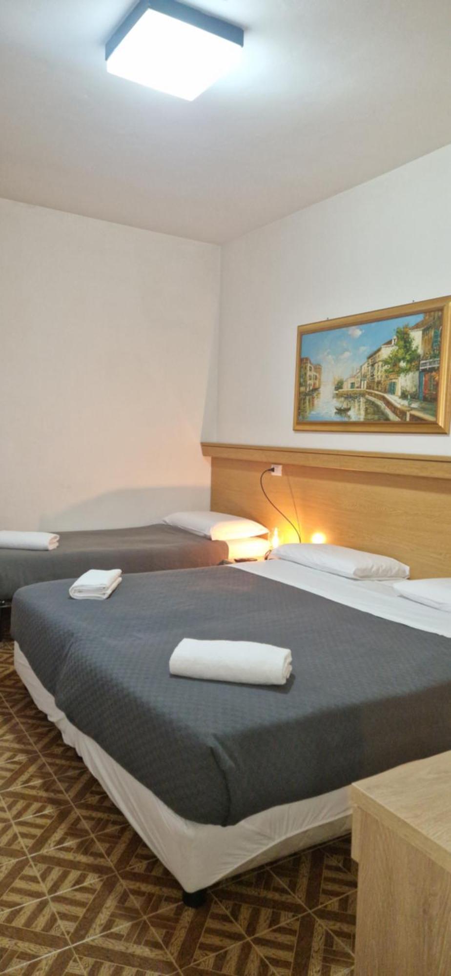 Hotel Tito Mestre Eksteriør bilde