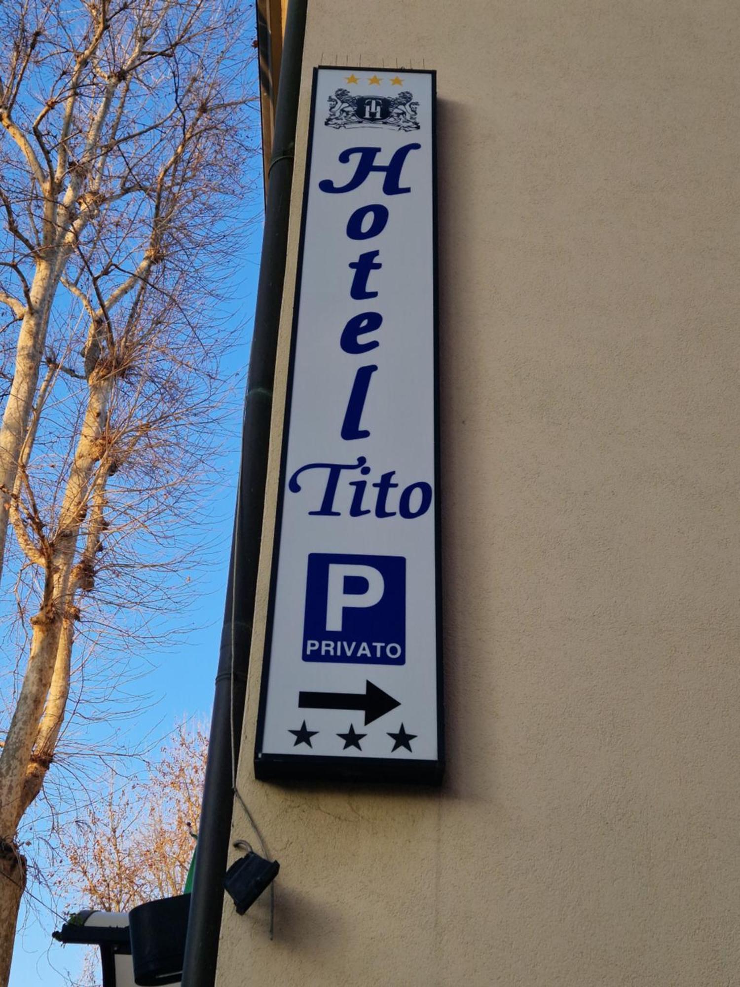 Hotel Tito Mestre Eksteriør bilde