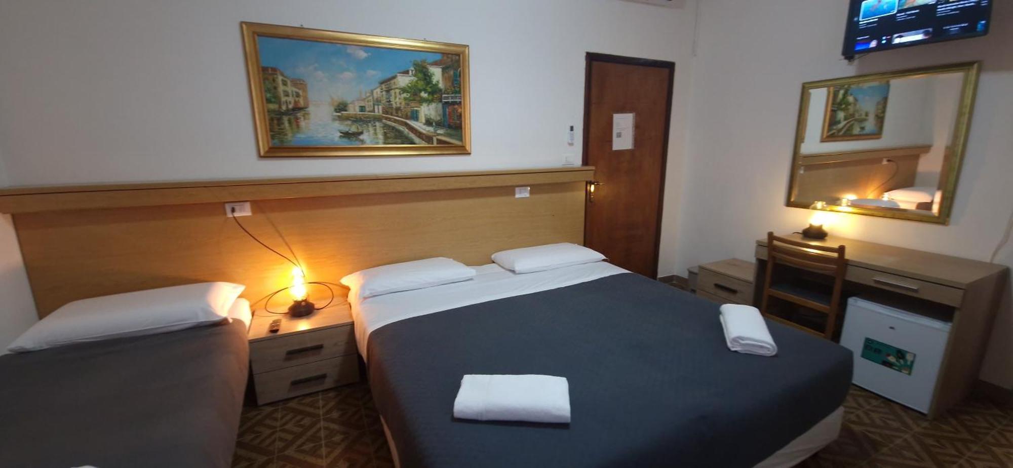 Hotel Tito Mestre Eksteriør bilde