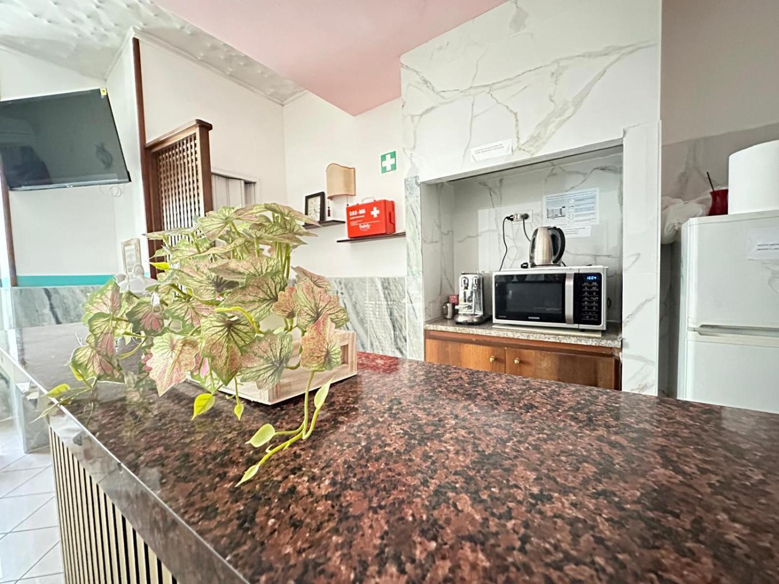 Hotel Tito Mestre Eksteriør bilde