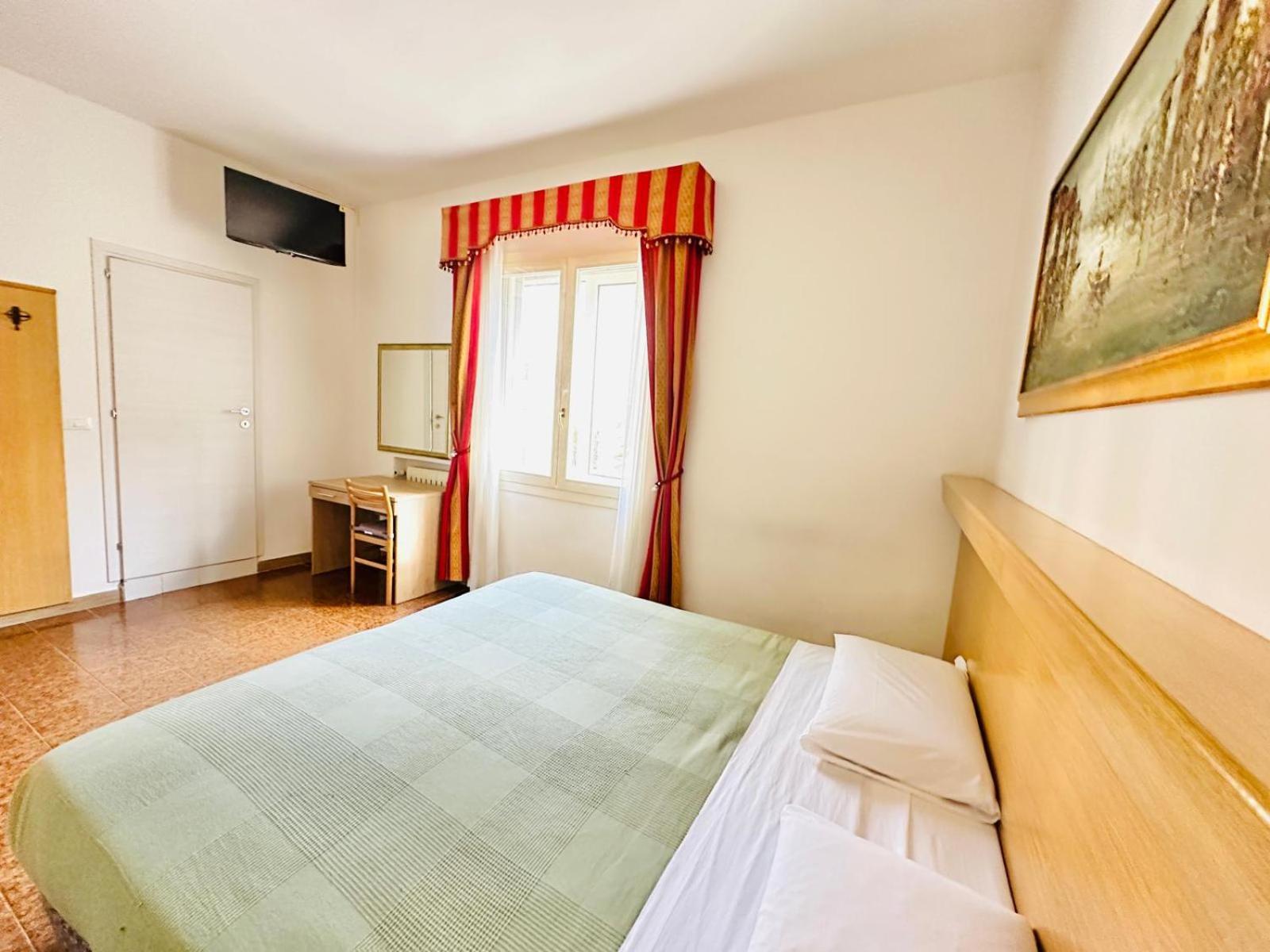 Hotel Tito Mestre Eksteriør bilde