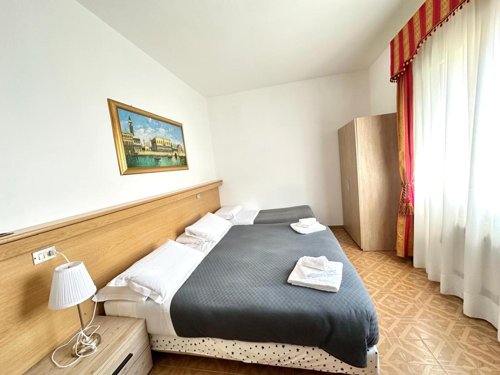 Hotel Tito Mestre Eksteriør bilde